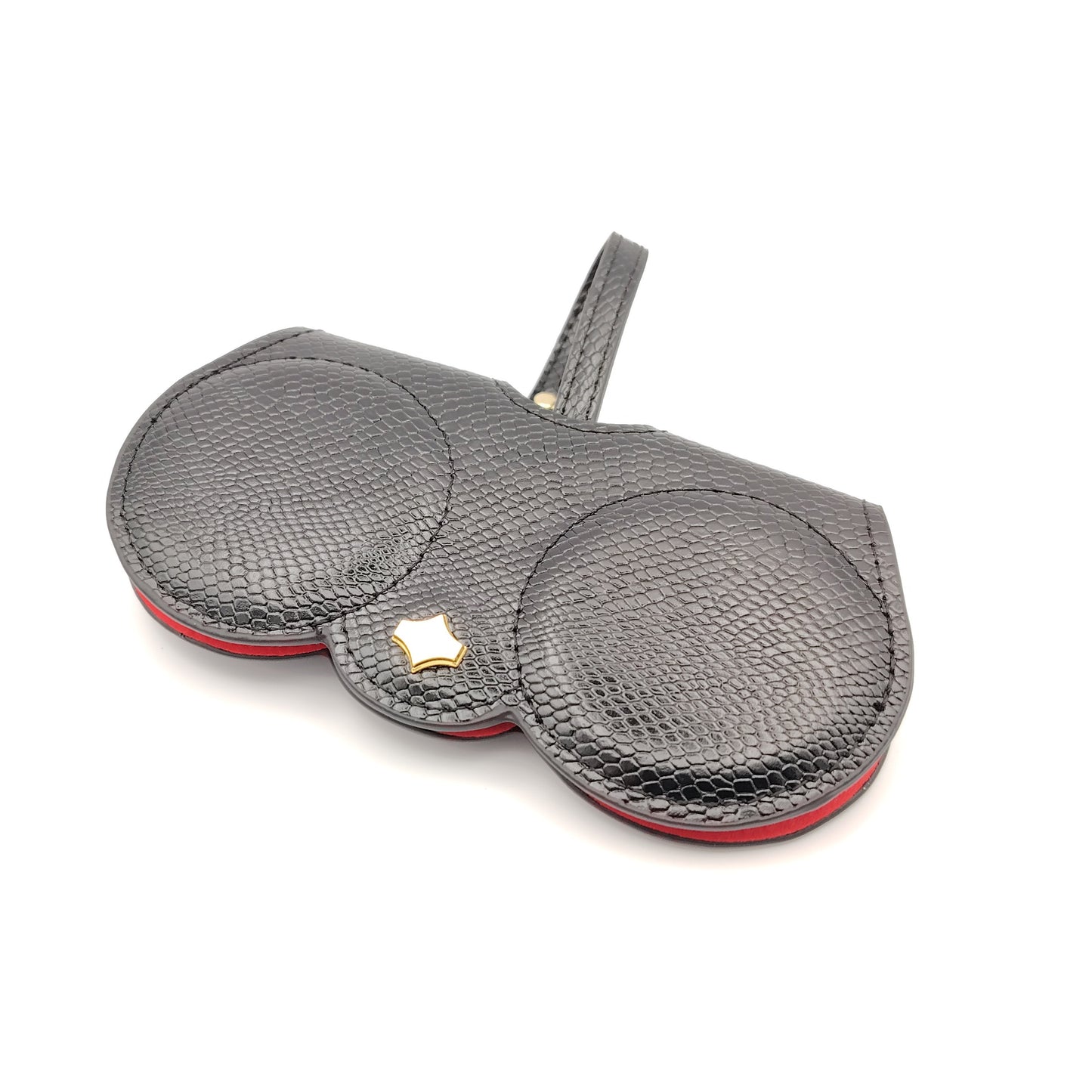 estuche cover chic en acabado efecto piel de serpiente negro, con asa desmontable y detalle dorado, ideal para colgar del bolso