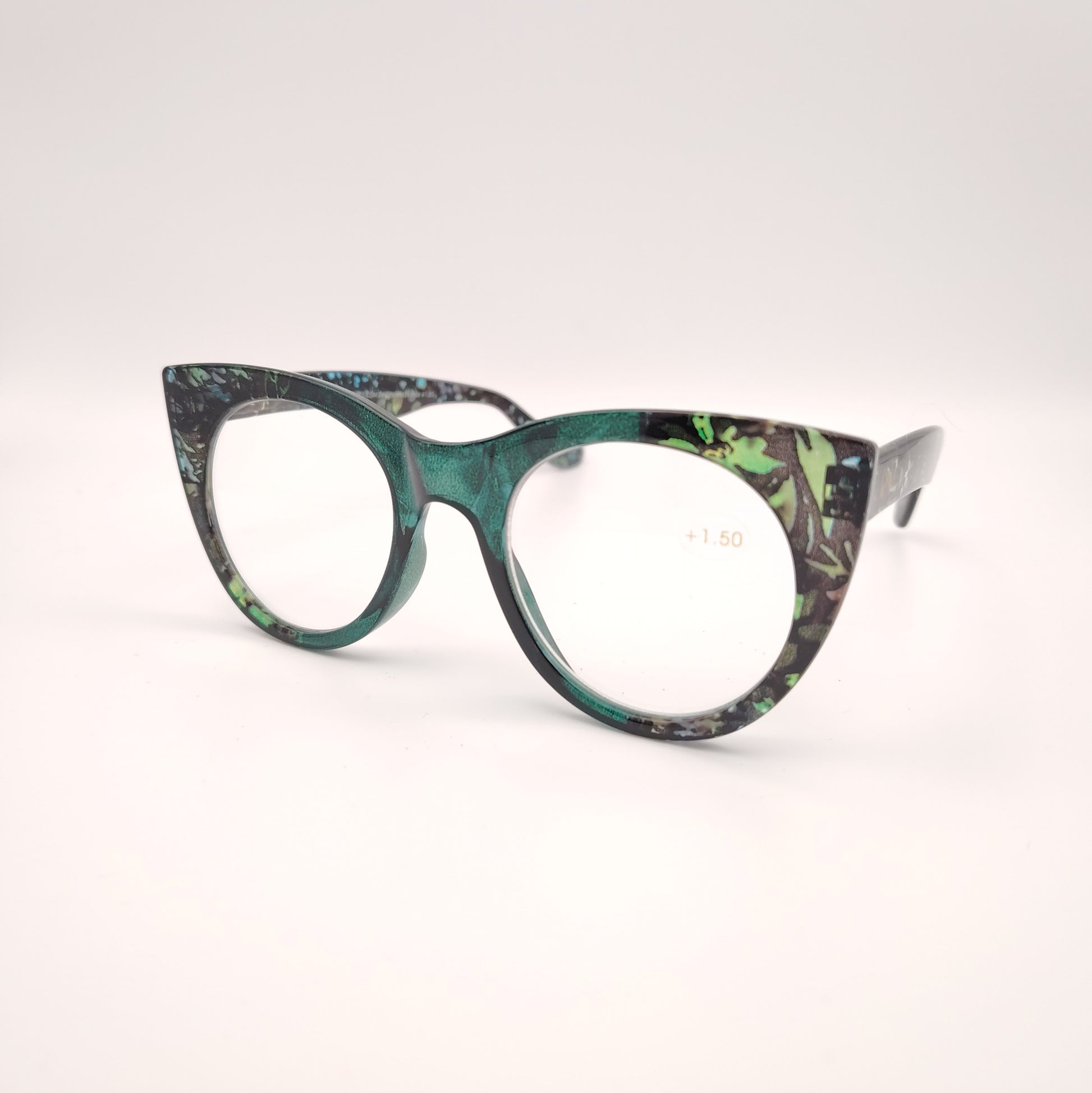gafas premontadas para presbicia modelo k_eyes_k38-matcha con montura cat-eye en acetato verde translúcido con detalles florales, diseño elegante y original